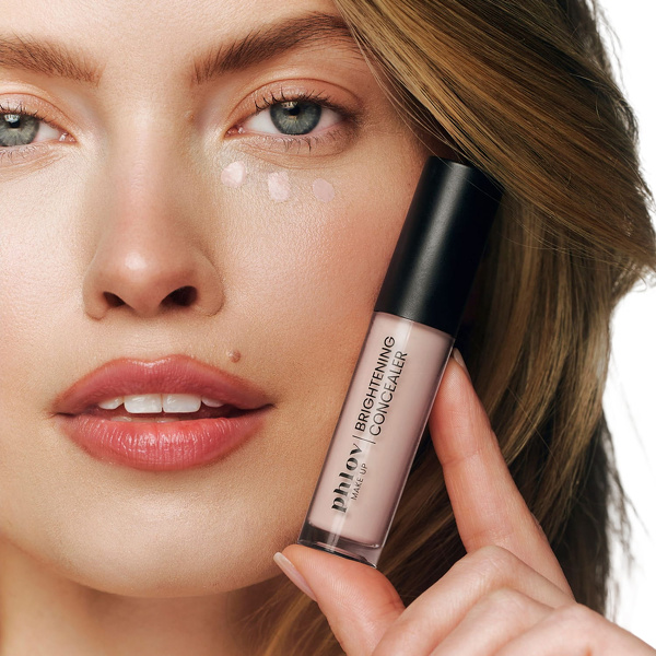 MAKE UP BRIGHTENING CONCEALER 01 ROSE BEIGE