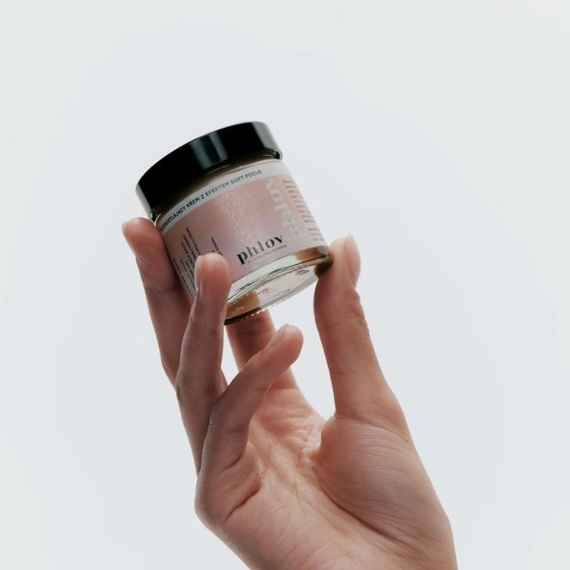 Rozświetlający krem do twarzy Phlov