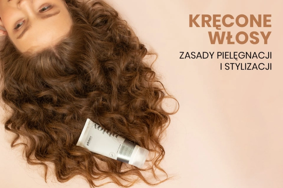 Kręcone włosy – zasady pielęgnacji i stylizacji